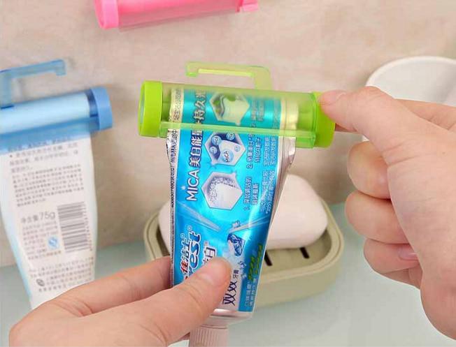 Manual Toothpaste Squeezer - MakenShop